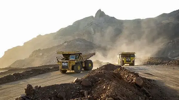 فوت کارگر معدن بر اثر سقوط در قیف معدن شن در دهاقان