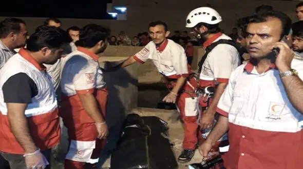 سقوط مرگبار یک گردشگر در آبشار آب پری 