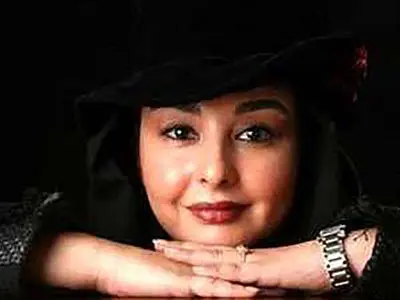 ماهایا پطروسیان بازیگر مشهور : عاشق شوهرم شدم ... دینم که مسیحی بود را تغییر دادم ... الان مسلمانم و از ازدواجم راضی .. به هر دو ...