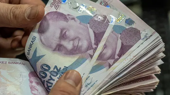 قیمت لیر ترکیه به تومان، امروز پنج شنبه 2 مرداد ماه 1404