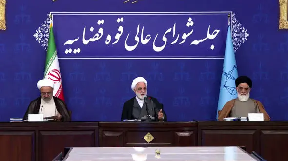 قیمت خودرو میلیاردی ذهن ‌مردم را مشغول کرده است/ مسئولان تلاش کنند تا اشکالات برطرف شود