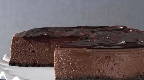 طرز تهیه چیز کیک شکلاتی بدون فر و با فر
