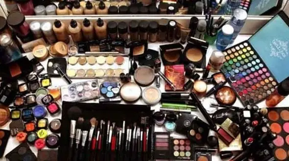 مصرف 2.5 برابری ایرانی ها در استفاده از لوازم آرایش در مقایسه جهانی