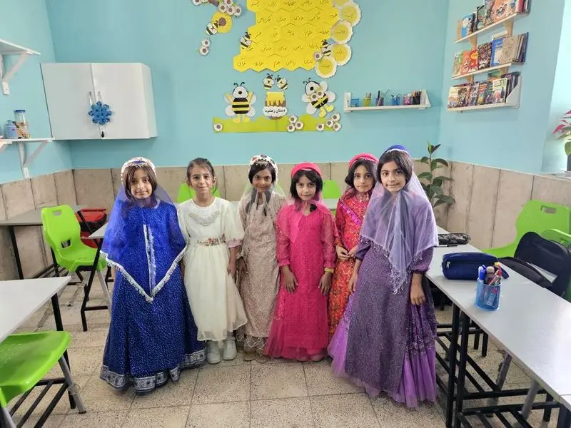 دانش اموزان روستای آشنا (4)