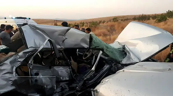 برخورد مرگبار پژو با پراید در ایرانشهر 