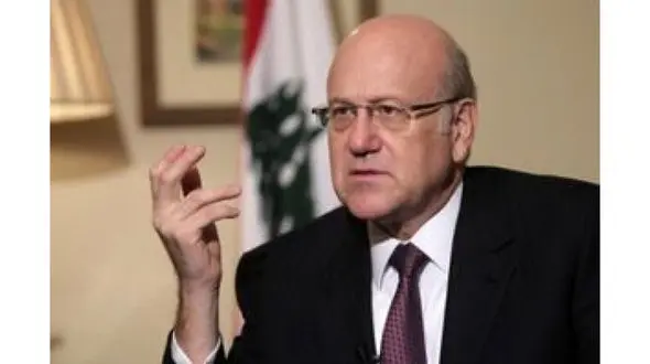 روبوسی با یک زن دیگر به جای نخست‌ وزیر ایتالیا / نخست وزیر لبنان گاف داد + فیلم