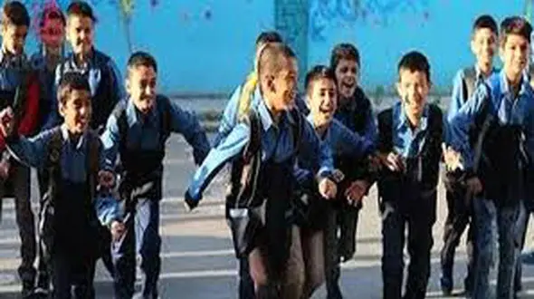 آزارهای سیاه دانش آموزان توسط معلم شیطان صفت در نمازخانه مدرسه ابتدایی شهرری  + گفته های خانواده بچه ها و واکنش آموزش و پرورش