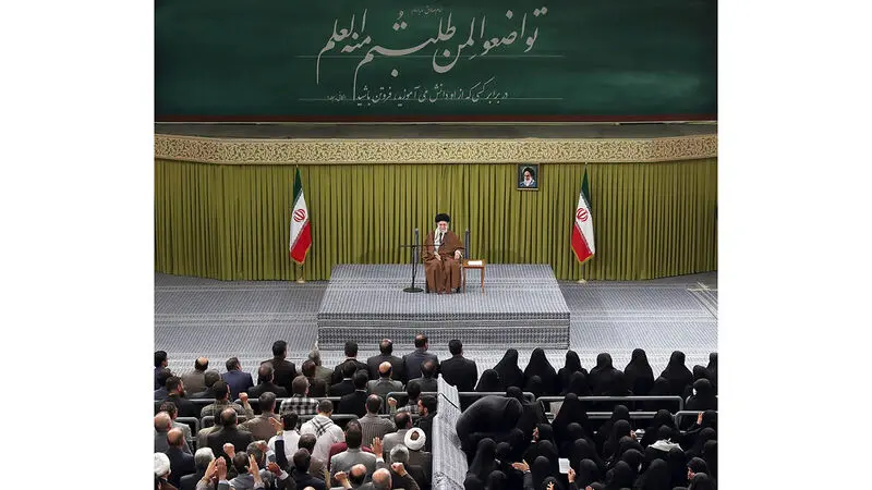 حضرت آیت الله خامنه ای رهبر معظم انقلاب در دیدار هزاران نفر از معلمان و فرهنگیان سراسر کشور به مناسبت روز معلم	