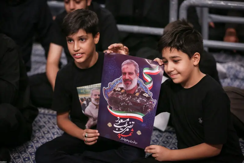 رهبر انقلاب حضرت آیت الله خامنه ای در مراسم بزرگداشت شهدای جنگ تحمیلی اخیر 7-5-1404