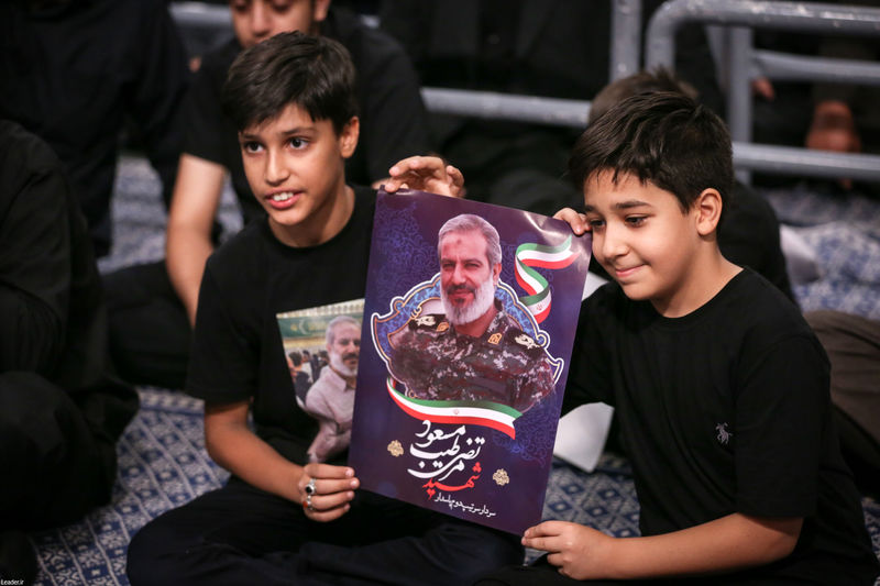 رهبر انقلاب حضرت آیت الله خامنه ای در مراسم بزرگداشت شهدای جنگ تحمیلی اخیر 7-5-1404