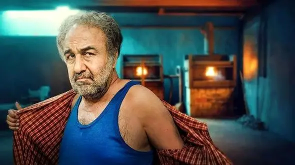 فیلم / رضا عطاران بازیگر«اجل معلق»: از پول زیاد می ترسم / نه ماشین دارم نه چیزی ؟!به خانوادم خیلی رسیدم/ بین مردم سوژه گیرم میاد / پز نیست سبک زندگی عطارانه !