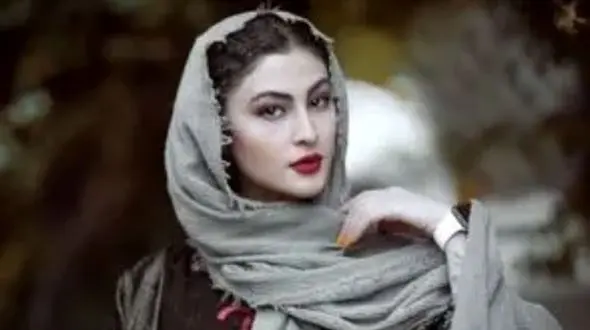 مریم مومن: از شدت فقر، فقط روزی یک سیب زمینی آبپز می‌خوردیم!/ویدیو