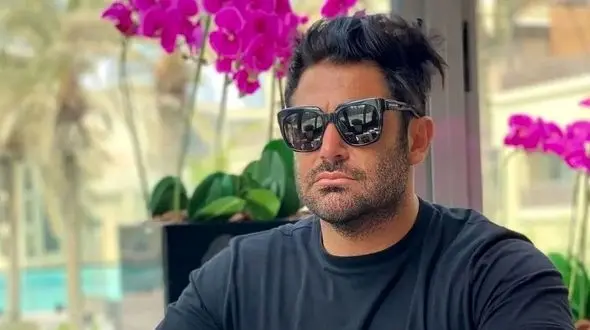 رونمایی محمدرضا گلزار از سبک جدید زندگی فوق لاکچری و حسرت آورش در دبی/انگاری پُزهای آقای سبک زندگی وحسرت های ما تمومی نداره