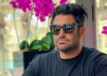 رونمایی محمدرضا گلزار از سبک جدید زندگی فوق لاکچری و حسرت آورش در دبی/انگاری پُزهای آقای سبک زندگی وحسرت های ما تمومی نداره