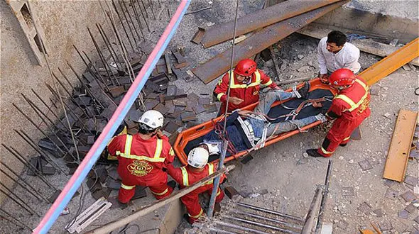 سقوط کارگر ساختمانی از داربست / در سهند رخ داد