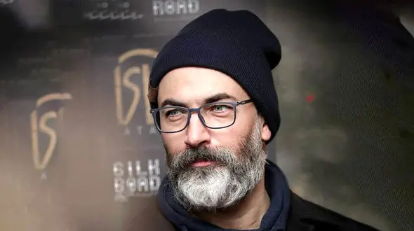 همزاد پارسا پیروزفر با شباهت صد در صدی /یکی از یکی جذاب تر و خوشتیپ تر و معروفتر!