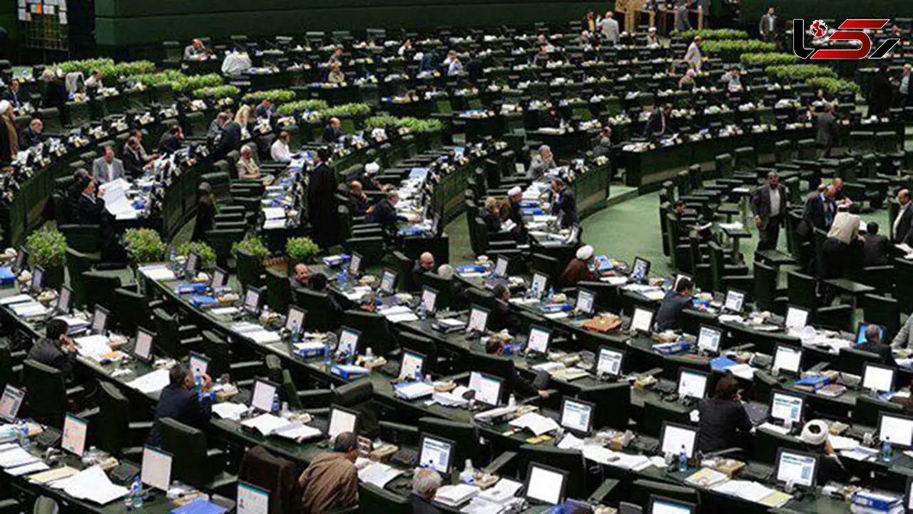 انتقاد خبرگزاری اصولگرا از نمایندگان اصولگرا: حتی بعد از سخنان رهبری کوتاه نیامدید و دنبال استیضاح بودید/ دنبال رای و فالور هستید؟