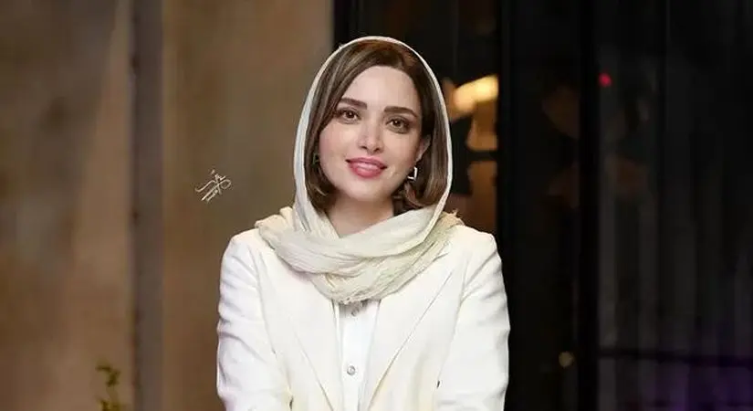 فیلم / احساساتی شدن و گریه بهنوش طباطبایی در کنسرت این خواننده خوش‌صدا/ بنمای رخ که باغ و گلستانم آرزوست؛ بگشای لب که قند فراوانم آرزوست...