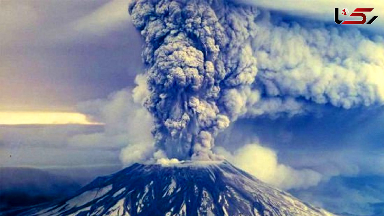جذابیت آتشفشان اندونزی برای کوهنوردان + فیلم