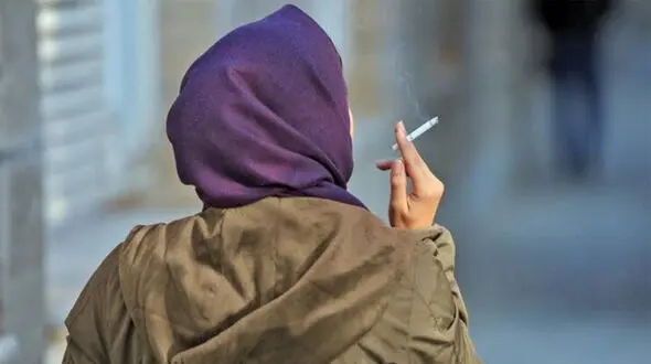وقتی بسته پستی دختر 13 ساله ام را باز کردم خشکم زد!