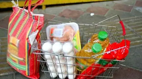 توزیع اولین سبد حمایت غذایی در سال 96 از فردا در سراسر کشور