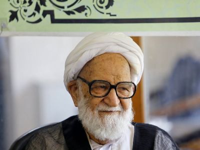 آیت الله مسعودی خمینی: به‌عنوان یک طلبه کوچک از مقام معظم رهبری تقاضا دارم که عفو عمومی اعلام بفرمایند/ مقامات حتی در جلسات دو نفره حرف نزنند، بنویسند
