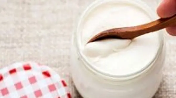 فواید شگفت انگیزی که ماست بر زیبایی پوست و مو دارد 