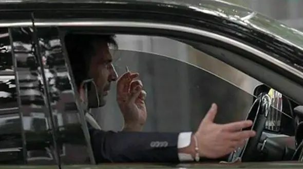 عکس لو رفته از سیگار کشیدن دروازه‌بان مشهور 