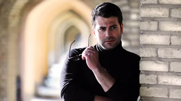 فیلم / خواستگاری از علی ضیا در برنامه زنده / روزبه حصاری : بیا باهم باجناق بشیم