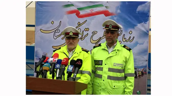 ۸۰ درصد ناوگان مسافربری در شهرها در سن فرسودگی است / آلودگی هوا بحثی اساسی است !