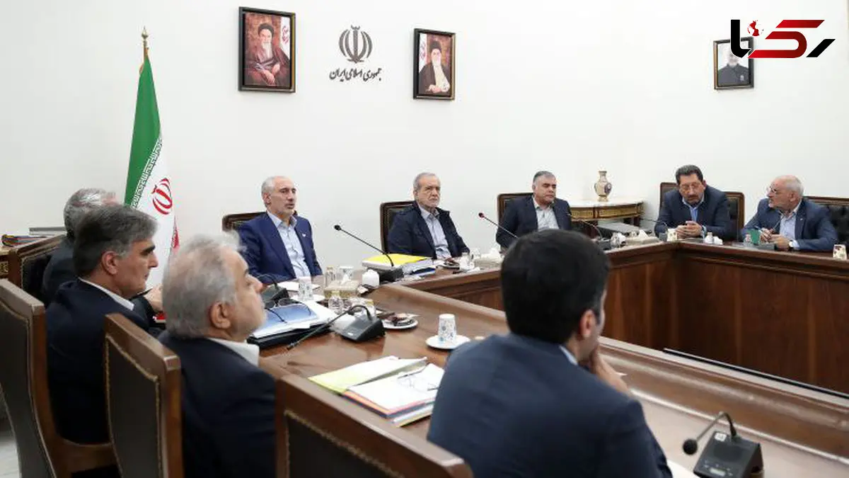 بررسی برنامه‌های افزایش تولید و رفع ناترازی‌ها در حوزه انرژی با حضور رئیس‌جمهور پزشکیان