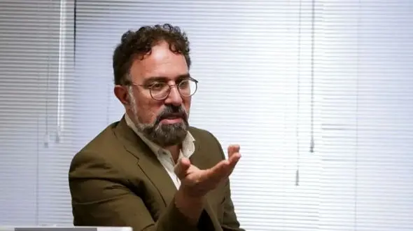 پزشکیان و مذاکره کنندگان علاقه ای به ماندگاری در قدرت ندارند و کبریت بی خطرند