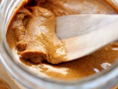 خواص کره بادام درختی: چرا باید آن را به رژیم غذایی خود اضافه کنید؟