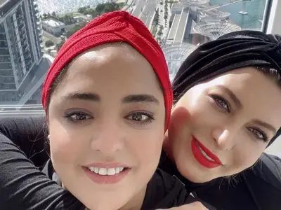 فیلم / تحقیر نرگس محمدی توسط فریبا نادری / با نرگس محمدی پایین تر از منه ../ من بالام اون پایینه ...مثلا من زعفرانیه نشینم اون پایین  ونک/  دل آدم به حال نرگس و علی اوجی میسوزه ...