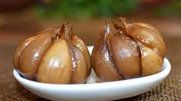 خوردن ترشی در شب ممنوع