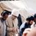 فیلم/ حضور بدون اطلاع قبلی رهبر معظم انقلاب و پسرشان با لباسی متفاوت برای آگاهی از وضعیت مردم و نان خشک خوردن ایشان