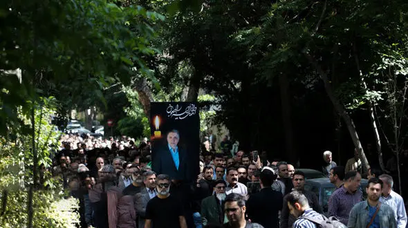 تلویزیون هم مراسم ترحیم گرفت