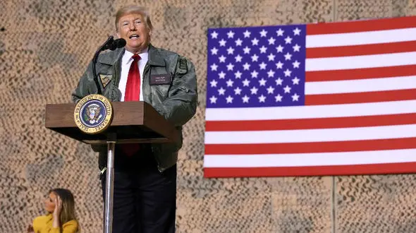 واکنش‌ها به سفر غیر منتظره ترامپ؛ حمله موشکی به جای فرش قرمز در عراق! + عکس