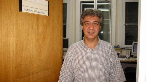 عباس عدالت با کیف انگلیسی دستگیر شد !؟ + عکس