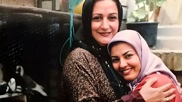 تغییر چهره نرگس سریال خانه به دوش پس از سالها / آناهیتا همتی زیباتر از همیشه ظاهر شد