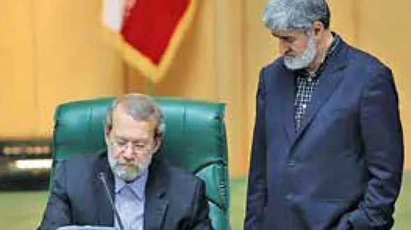 نمایندگان مجلس علیه نمایندگان! / رییس مجلس اعتراض گرفت!