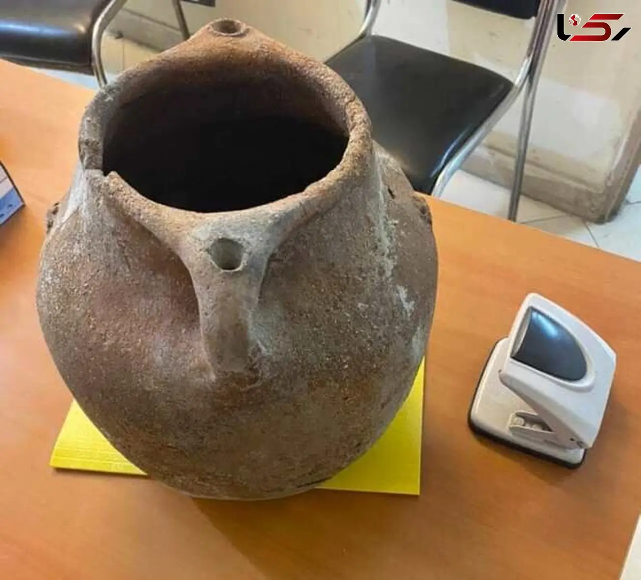 کشف کوزه عتیقه در خانه یک کرجی + عکس