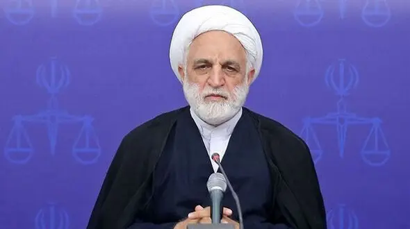 مبادا با مردم و مراجعان به دستگاه قضایی با تندی سخن بگوییم/ قضات از خبرگان و نخبگان مشورت بگیرند و این کار منافاتی با استقلال قاضی ندارد