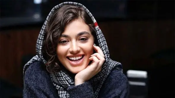 قرار نیمه شب ریحانه پارسا با کاربران صفحه اینستاگرامش + عکس