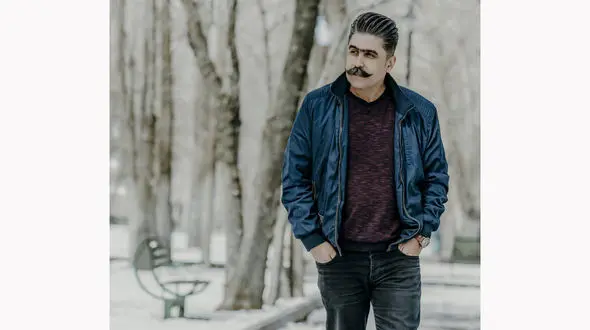 فوت انور خاکسار خواننده معروف کرد به دلیل ابتلا به کرونا +عکس