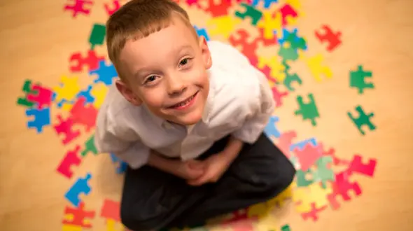 چگونه اوتیسم را تشخیص دهیم؟