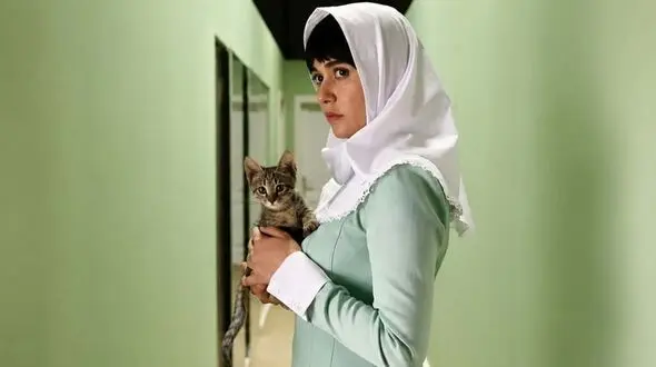 اکران آنلاین «سرریز» با بازی پریناز ایزدیار و مجتبی پیرزاده در فیلم‌ نت