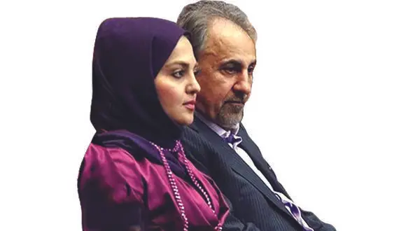 عکس محمد علی نجفی بعد  آزادی در مترو ! / این مرد وزیر و شهردار بود! + بیوگرافی و ازدواجش با میترا استاد