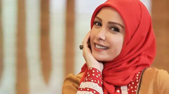 عکس عاشقانه فرناز رهنما، بازیگر «بچه مهندس» در کنار همسرش / قابی که وایرال شد