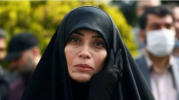عکس/ دکوراسیون خانه ساده اما باکلاس و امروزی الهام چرخنده بازیگر پرحاشیه / سلیقه خاص الهام چرخنده برای چیدمان و رنگ مبلمان